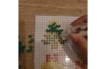 Koraliky do prasowania z dodatkami – mega zestaw 6000 szt.