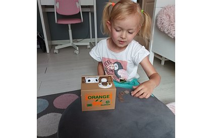 Automatyczna kasa - kotek złodziej monet