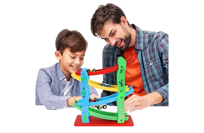 Drewniana trasa dla samochodów