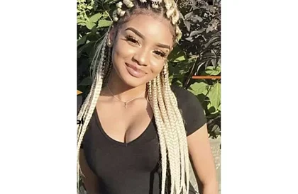 Syntetyczne ombre warkocze na włosy – jasny blond