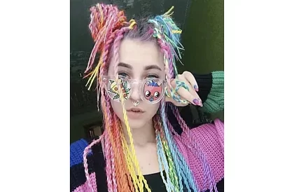 Syntetyczne ombre warkocze na włosy – tęczowe