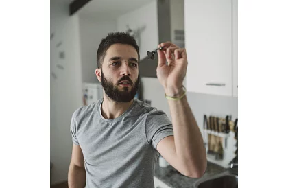 Zestaw strzałek – 12 sztuk + 100 grotów