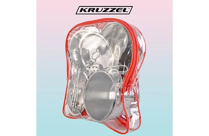 Zestaw metalowych naczyń dla dzieci