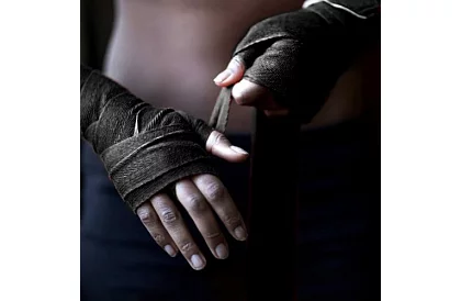 Profi bandaże bokserskie 2 × 4 m – czarne