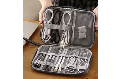 Etui podróżne – organizer na kable i ładowarki