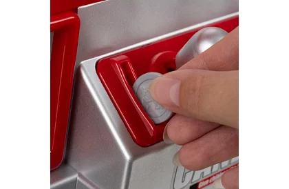 Drapakowy automat na słodycze - candy machine