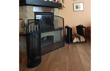 Stojak na drewno do kominka