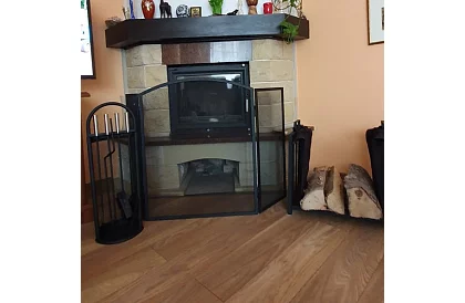 Stojak na drewno do kominka